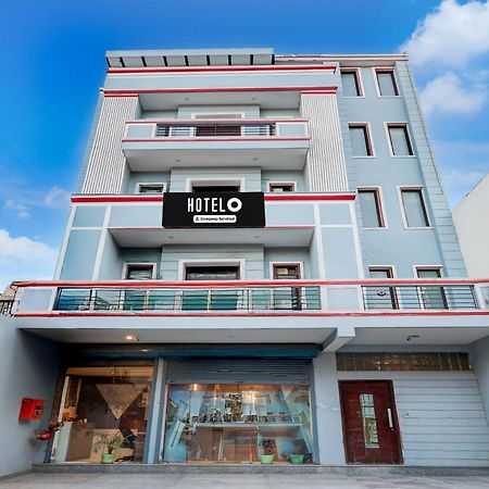 Super Hotel O Alipur Narela Kültér fotó