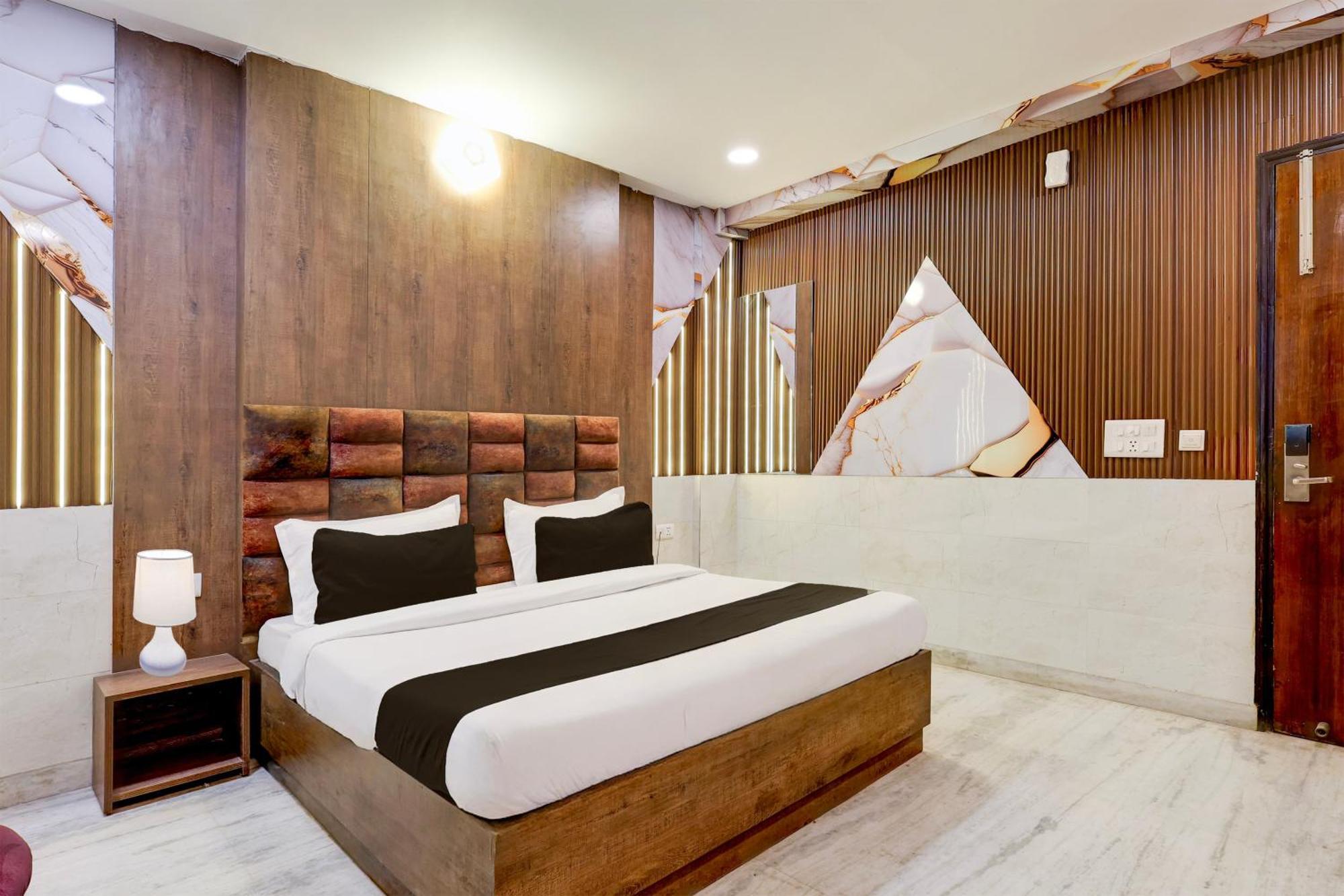 Super Hotel O Alipur Narela Kültér fotó