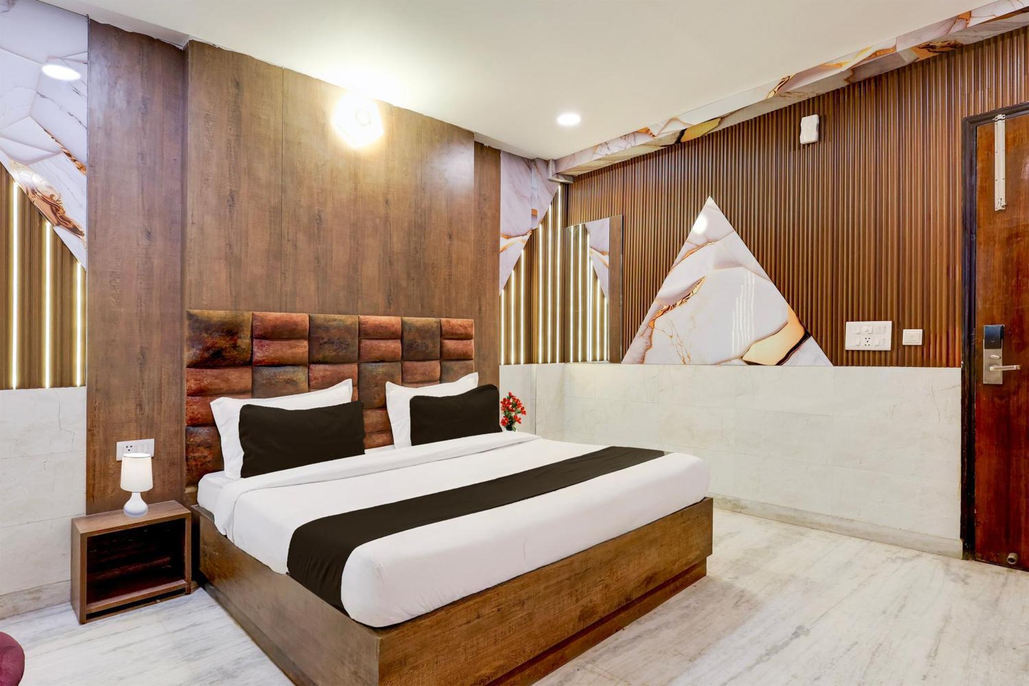 Super Hotel O Alipur Narela Kültér fotó