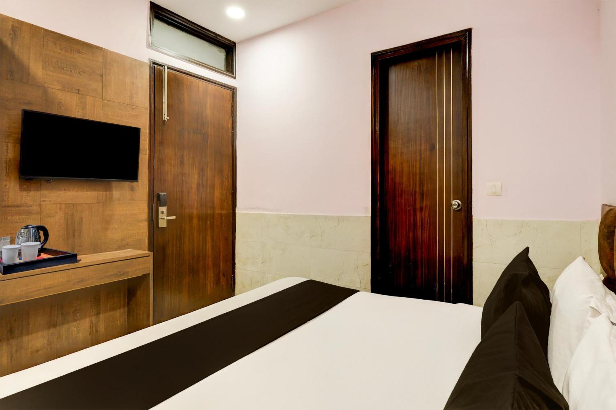 Super Hotel O Alipur Narela Kültér fotó